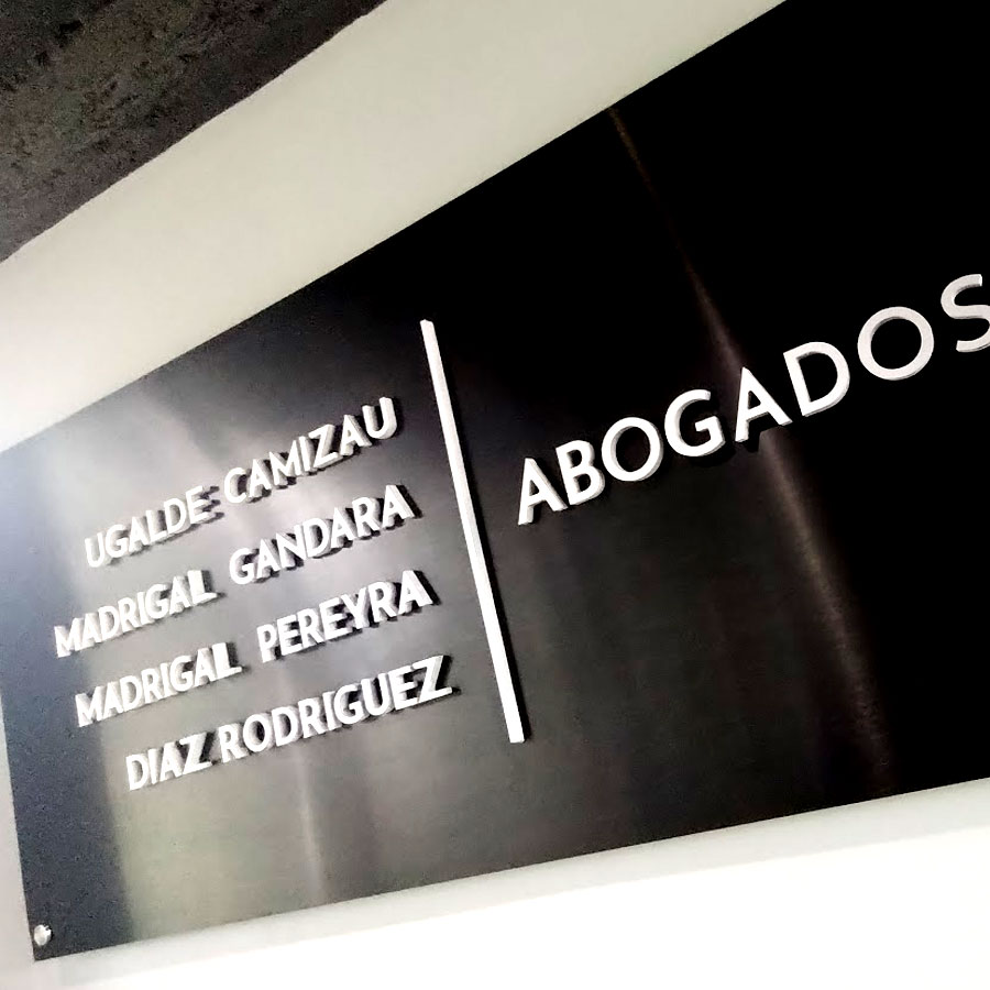 Placas